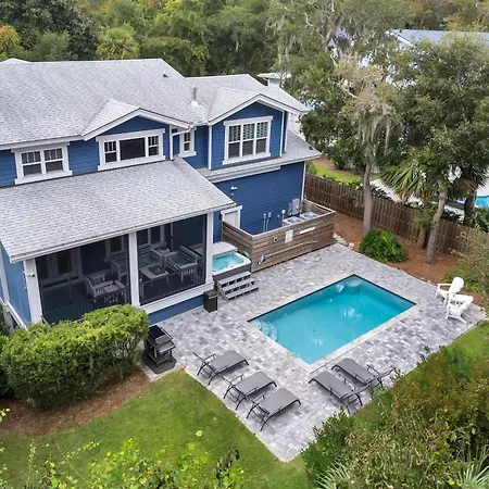 Deja Blue-6Br W Pool Hot Tub-Steps To Beach-2